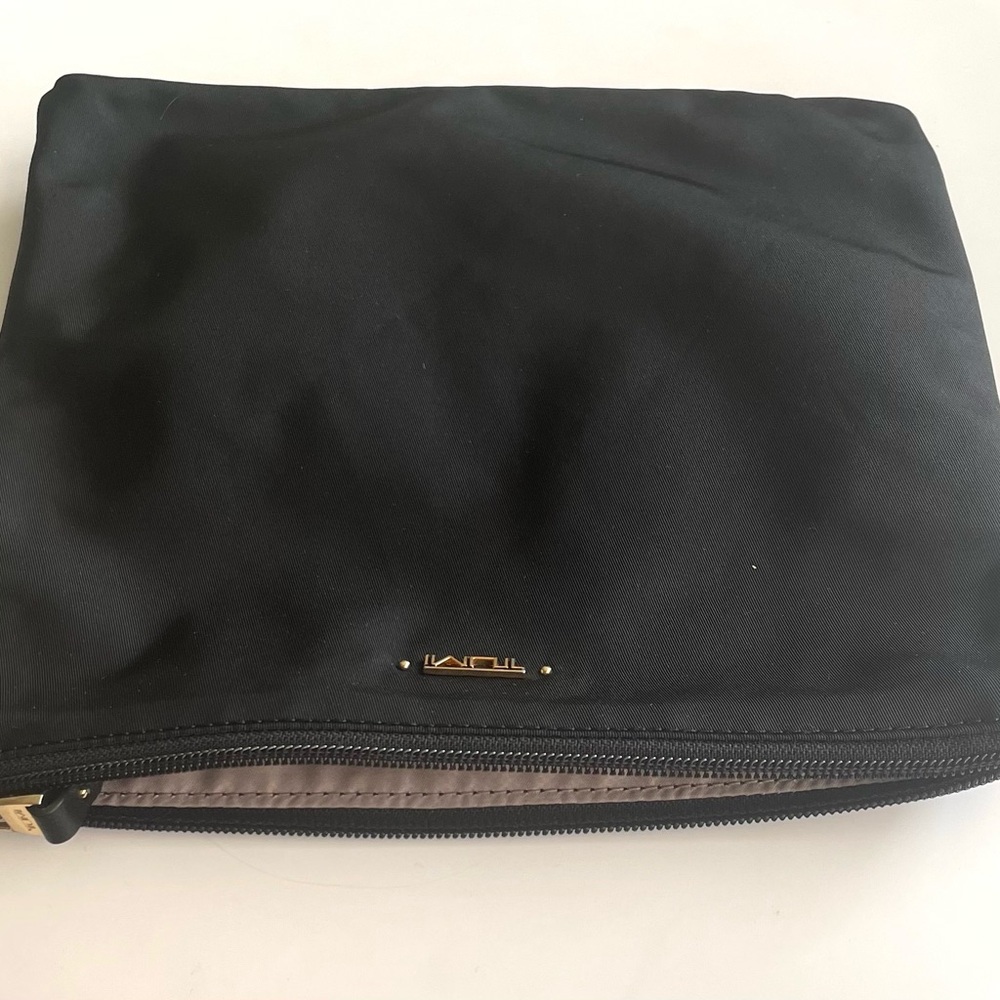 Tumi Black Pouch - Picture 3 of 3